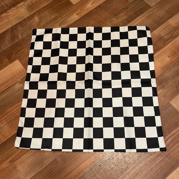 Racing Bandanas 11-pack Black & White Checkered Bandanas - Picture 2 of 6